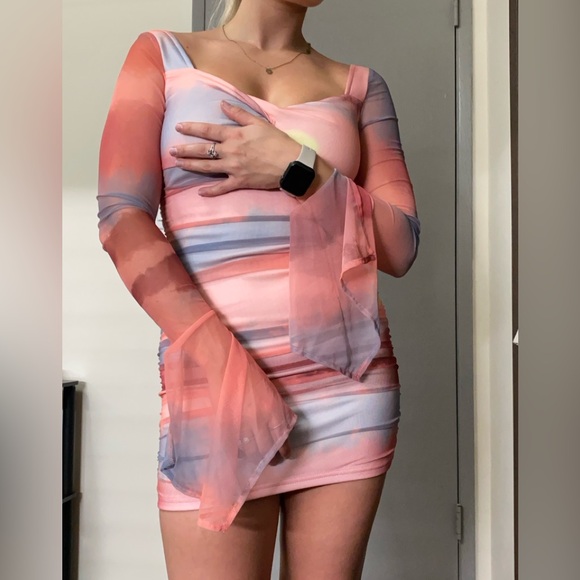 Long Sleeve Ruched Multicolour Mini Dress - Picture 5 of 9